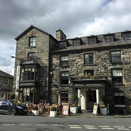 Royal Ship Hotel Dolgellau Exterior photo