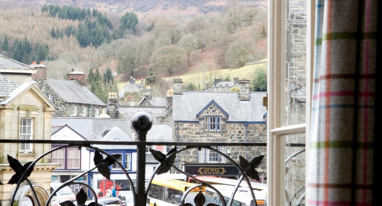 Royal Ship Hotel Dolgellau Exterior photo